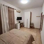לינה וארוחת בוקר Piazza Ragusa רומא