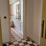 Piazza Ragusa לינה וארוחת בוקר