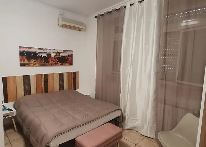 לינה וארוחת בוקר Piazza Ragusa 3*