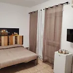 Piazza Ragusa 3* Róma