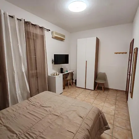فندق مبيت وإفطار Piazza Ragusa روما
