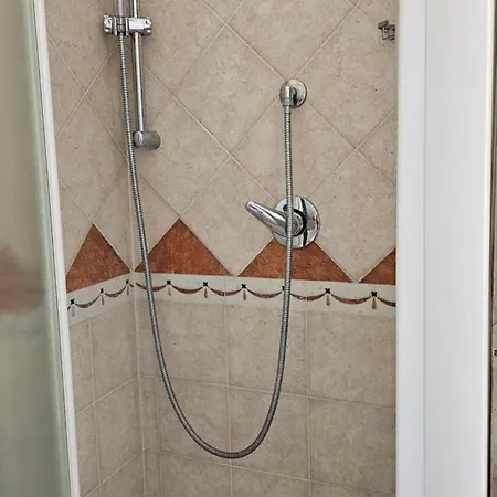 Piazza Ragusa 3*